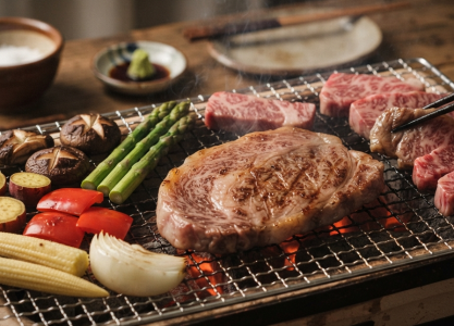 be-suon-vai-wagyu-voi-rau-cu-nuong-sap-thu-tu-len-bep-de-thit-khong-phai-cho-lau-sau-khi-chin