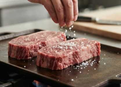 muoi-suon-non-wagyu-dung-thoi-diem-giup-be-mat-thit-de-tao-mau-hon-khi-nau