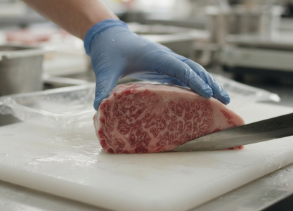 than-ngoai-wagyu-vua-lay-khoi-tu-lanh-xu-ly-theo-ke-hoach-nau-de-tranh-de-ngoai-qua-lau